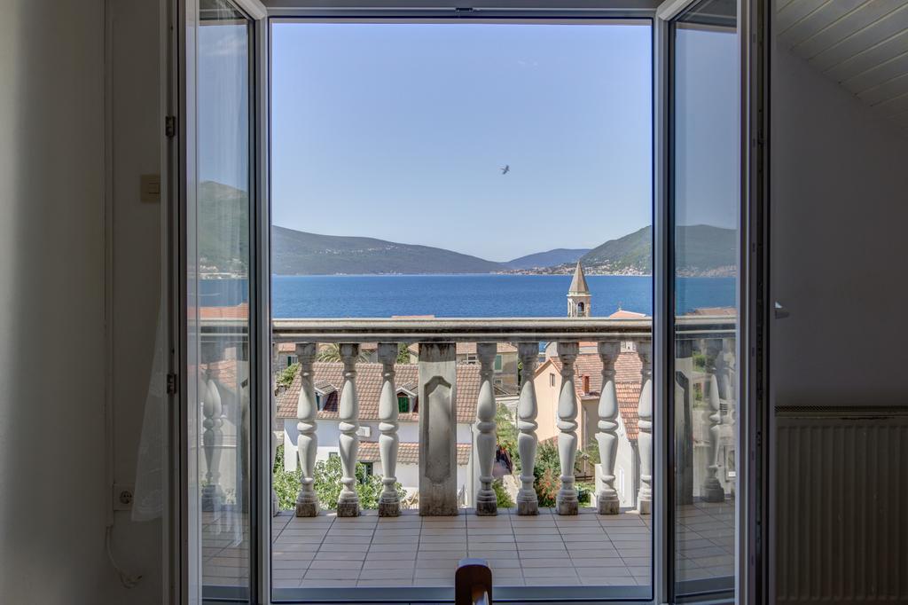 St. Roko Guest House Donja Lastva Exterior photo